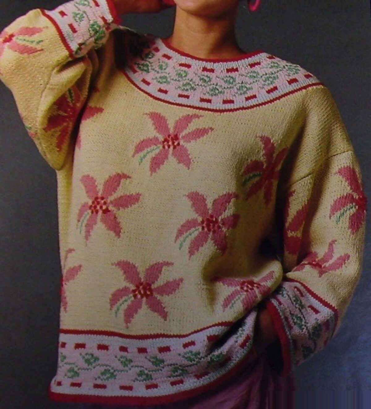 Big-Flower-Pullover-Knitting-