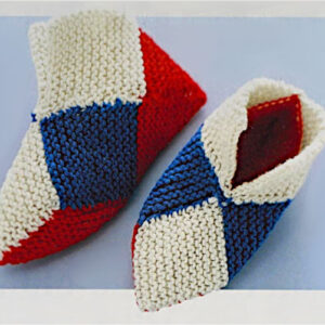 Slippers in Garter Stitch, Worsted Yarn, Sizes Small, Medium, for Beginner Knitters - Free Knitting Pattern.